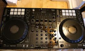 A vendre nouveau Pioneer DJ DDJ 1000 à 4 canaux contrôleur