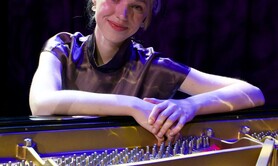 FROM MOZART TO MINIMALISM MAUREEN VAN IJZERLOO: PIANO