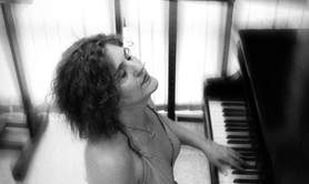 ADRIANA SARGENTI: ARGENTINA TANGO AND LITORAL( COAST) SONGS 