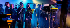 The World of Warblers - Ensemble vocal - Musiques épiques