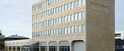 Privat and shared ateliers, residency, danse, performance