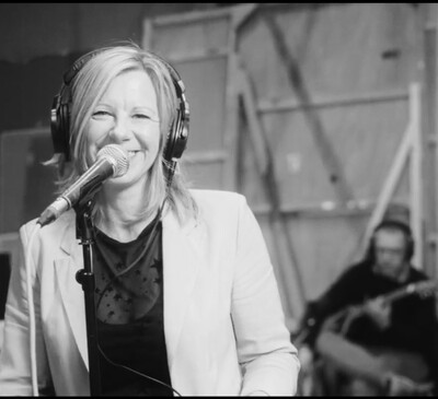 Chanteuse cherche groupe de musiciens