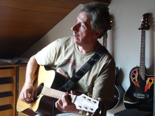 Brussels Guitar School | Cours de guitare | Perwez
