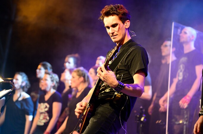Guitariste Elec/Acoustique disponible pour projet