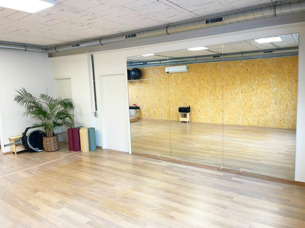 Salle danse, yoga, pilates, répétition