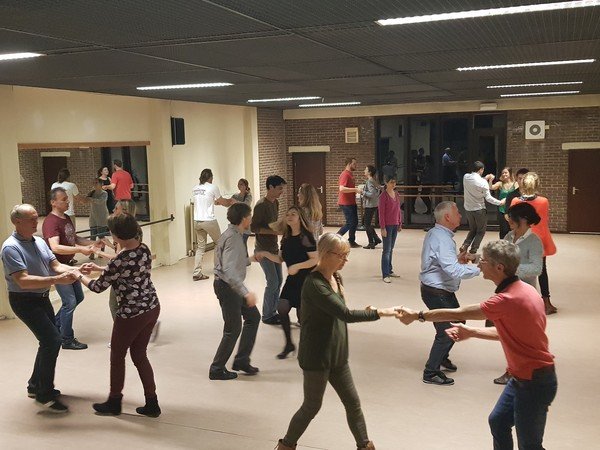 Blocry Dance Club | Cours de rock 4 temps | Louvain-la-Neuve