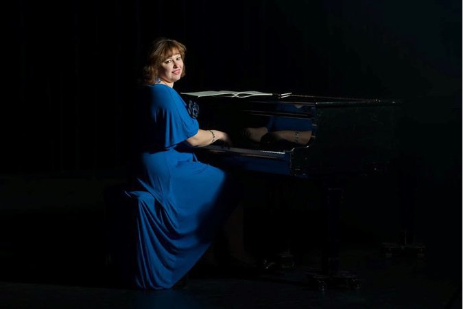 LUBOV BARSKY- PIANO FROM CLASSIC TO JAZZ