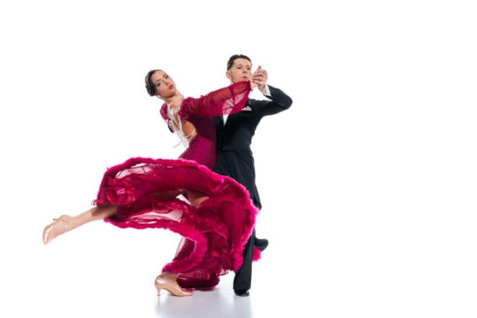 Aronde Dance Club Couthuin ASBL | Cours de danses de salon | Héron