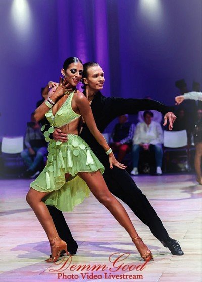 Viatcheslav et Thanique - Couple de danseurs  de danses latines et standards