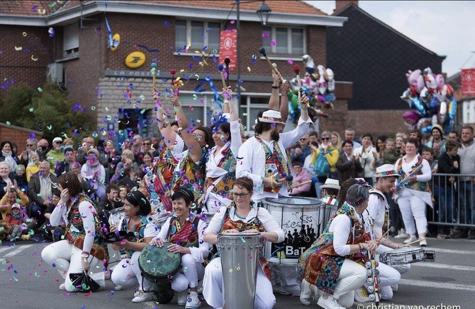 ZeBaTuCa  - groupe de percussions et de tambours d’intervention