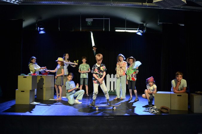 Ecole de la Scène | Cours de chant, danse et théâtre | La Hulpe