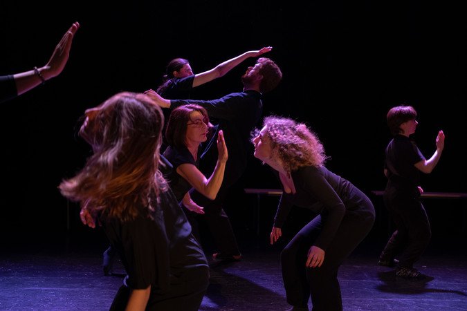Théâtre Universitaire de Liège - Training d'acteur - le collectif : équilibre et conflit