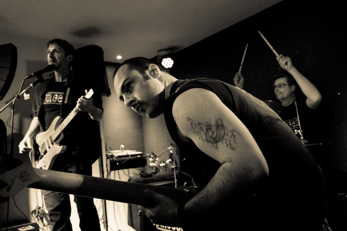 RIVAGES - Trio Grunge